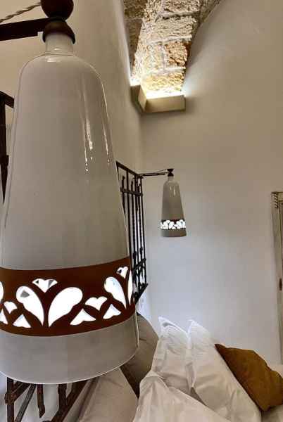 casa litara cutrofiano b&b suite griddha details lampe